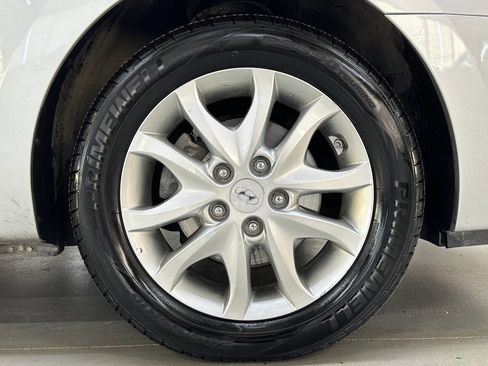 Used 2009 Hyundai Elantra image 30