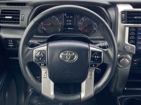 Certified 2024 Toyota 4Runner SR5 AWD/4WD image 17