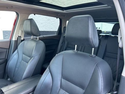Used 2023 Nissan Rogue Platinum w/ Platinum Premium Package FWD image 22