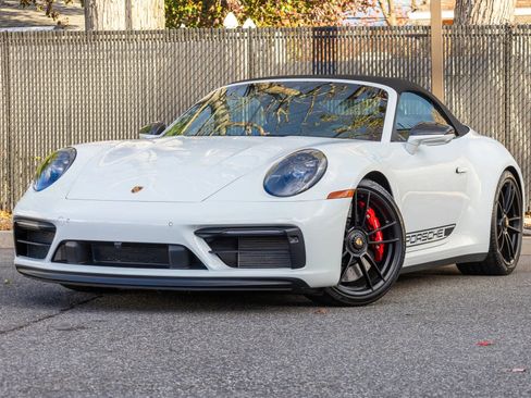 Used 2024 Porsche 911 Carrera 4 GTS image 9