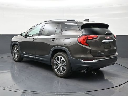Used 2019 GMC Terrain SLT w/ Preferred Package FWD image 3