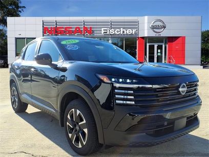 Certified 2025 Nissan Kicks SV