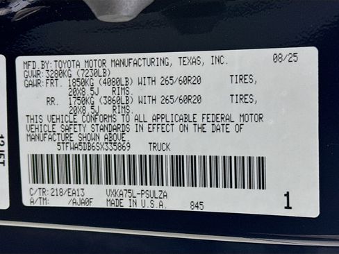 Certified 2025 Toyota Tundra Limited w/ TRD Off-Road Package AWD/4WD image 32
