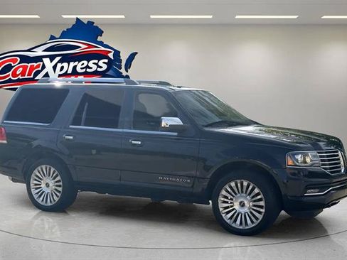 Used 2016 Lincoln Navigator Select AWD/4WD image 9