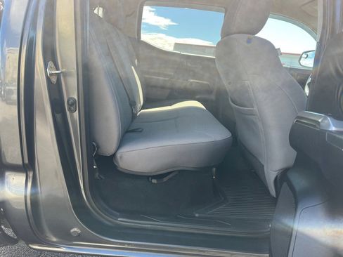 Used 2019 Toyota Tacoma SR5 image 28