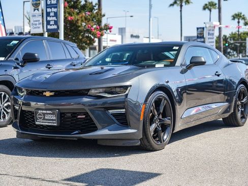 Used 2017 Chevrolet Camaro SS RWD image 5
