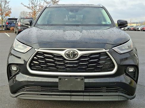 Used 2020 Toyota Highlander XLE image 4