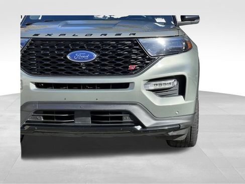 Used 2020 Ford Explorer ST w/ ST High-Performance Pack image 11