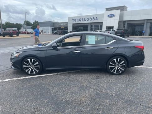 Used 2019 Nissan Altima 2.5 Platinum FWD image 7