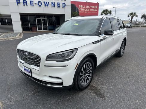 Used 2022 Lincoln Aviator Reserve w/ Elements Package Plus image 2