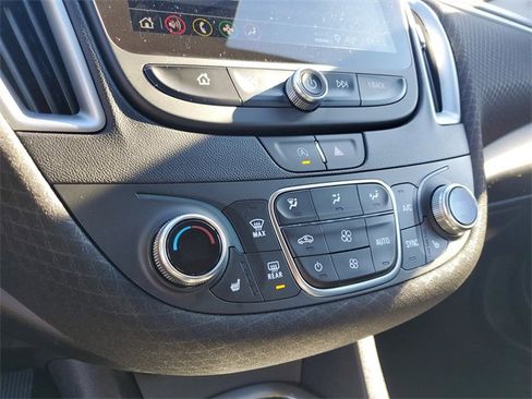 Used 2024 Chevrolet Malibu LT image 28