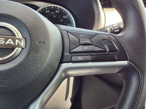 Used 2022 Nissan Kicks S FWD image 16