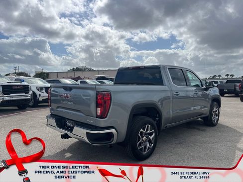 New 2026 GMC Sierra 1500 SLE image 7