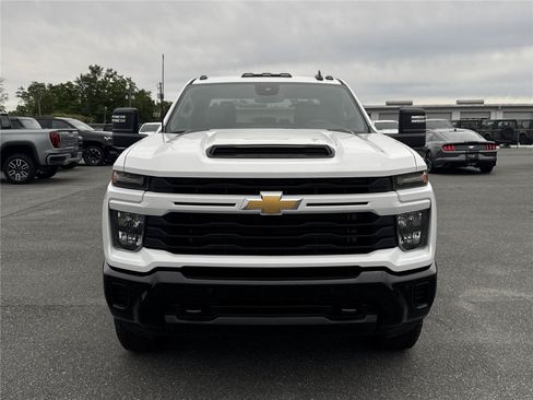 New 2026 Chevrolet Silverado 2500 Custom w/ Custom Value Package AWD/4WD image 9