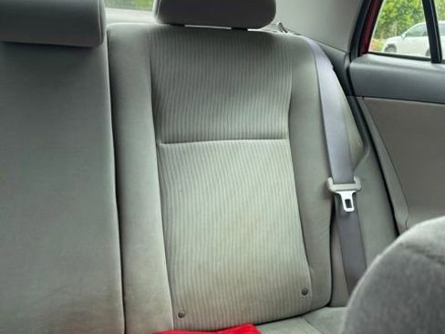 Used 2010 Toyota Corolla LE FWD image 4