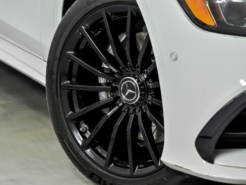 Used 2020 Mercedes-Benz AMG GT 53 image 4