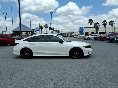 Used 2025 Honda Civic Sport image 9