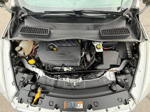 Used 2017 Ford Escape SE w/ Equipment Group 201A image 29