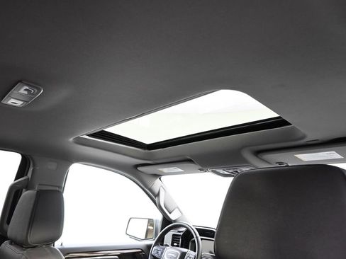 Used 2024 GMC Sierra 1500 Elevation w/ Elevation Premium Package AWD/4WD image 17