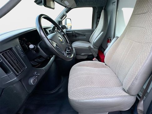Used 2021 Chevrolet Express 3500 w/ Power Convenience Package RWD image 8