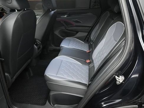 Used 2026 Volkswagen Tiguan SEL R-Line AWD/4WD image 69