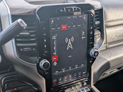 Used 2020 RAM 2500 Laramie image 33