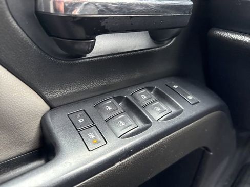 Used 2015 Chevrolet Silverado 2500 W/T w/ Snow Plow Prep Package image 9