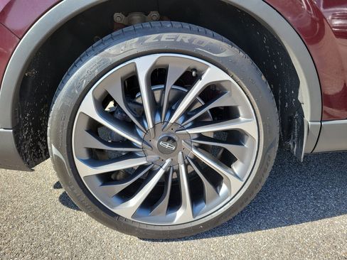 Used 2022 Lincoln Aviator Reserve w/ Equipment Group 201A image 30