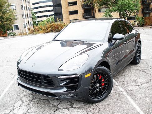 Used 2018 Porsche Macan GTS AWD/4WD image 1