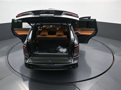 Used 2026 BMW X7 xDrive40i w/ M Sport Package image 54