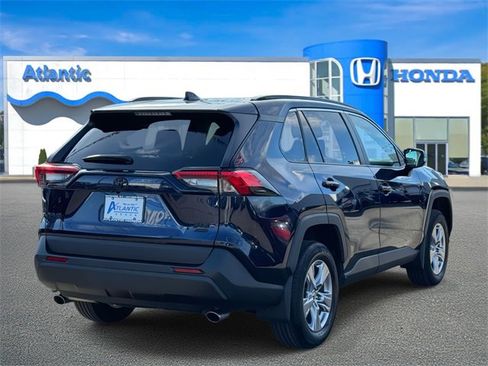 Used 2022 Toyota RAV4 XLE image 5