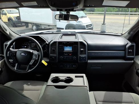Used 2020 Ford F250 XL w/ Power Equipment Group AWD/4WD image 11