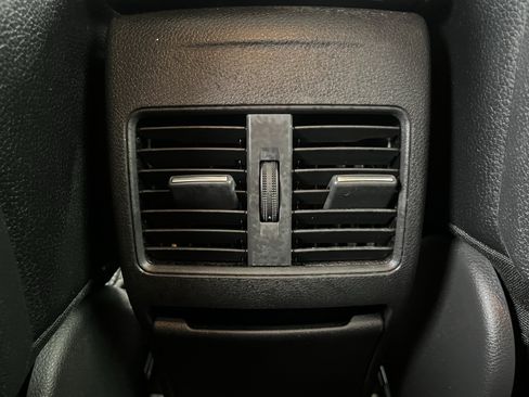 Used 2019 Mercedes-Benz CLA 250 image 27
