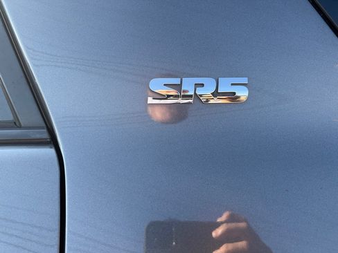 Used 2016 Toyota 4Runner SR5 AWD/4WD image 8