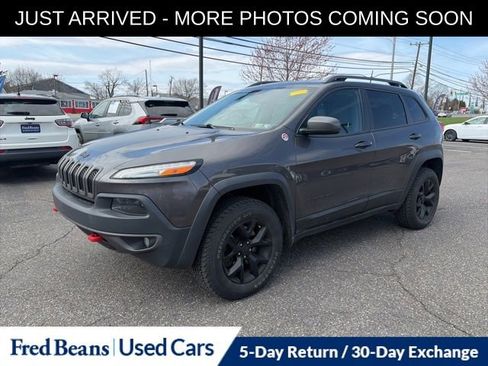 Used 2018 Jeep Cherokee Trailhawk w/ Quick Order Package 25L image 3