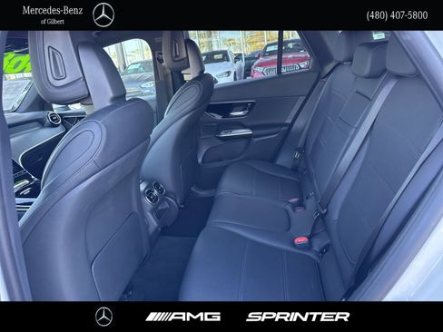 Used 2025 Mercedes-Benz GLC 300 image 17