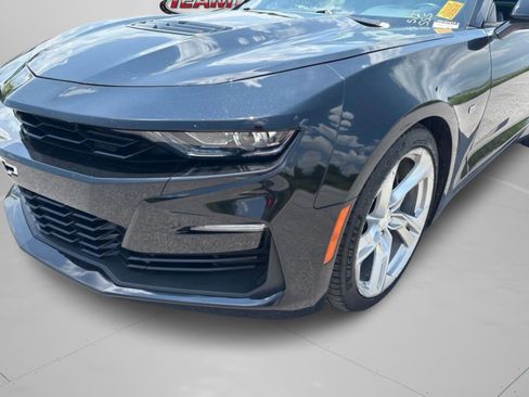 Used 2019 Chevrolet Camaro SS RWD image 28