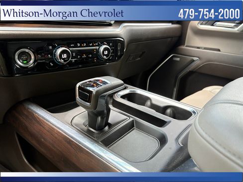 Used 2022 GMC Sierra 1500 SLT w/ SLT Convenience Package AWD/4WD image 33