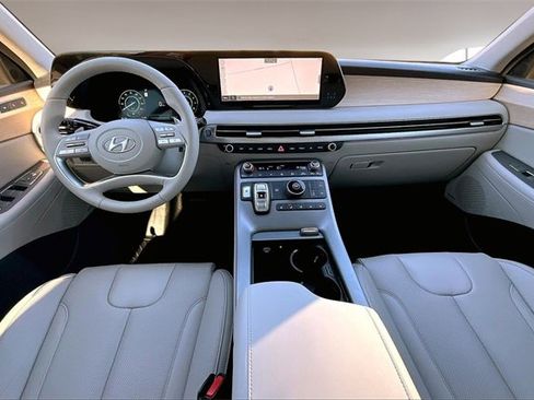 Used 2025 Hyundai Palisade Limited image 7
