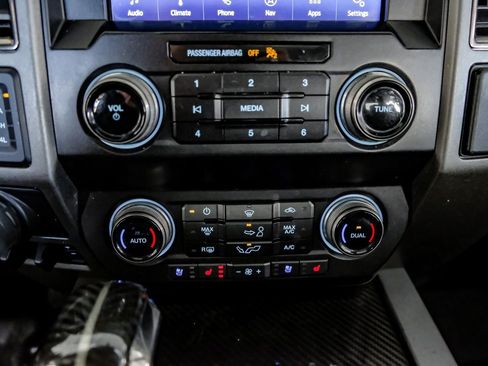 Used 2019 Ford F150 Raptor w/ Equipment Group 802A Luxury image 28