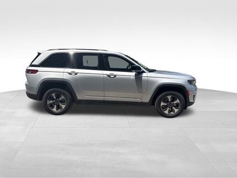 Used 2024 Jeep Grand Cherokee Limited 4xe image 6