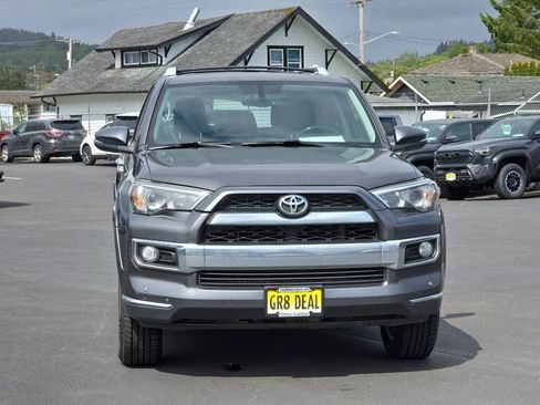 Used 2016 Toyota 4Runner Limited image 3