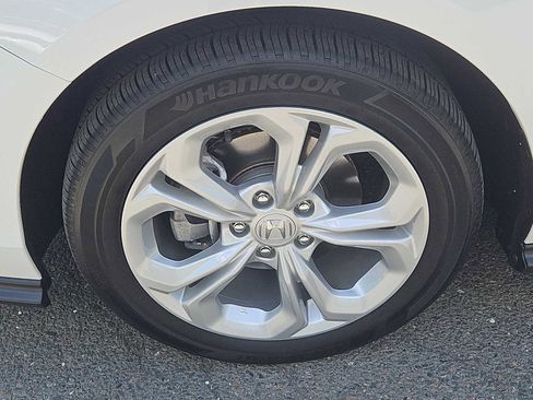 Used 2024 Honda Accord LX image 7