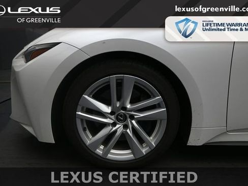 Used 2023 Lexus IS 300 w/ Comfort Package RWD image 9