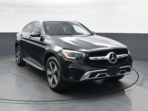 Used 2022 Mercedes-Benz GLC 300 4MATIC Coupe image 2