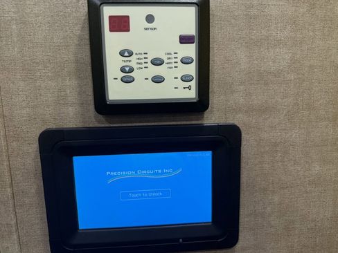 Used 2017 Ford E-450 and Econoline 450 Super Duty w/ Motorhome Prep Package image 63