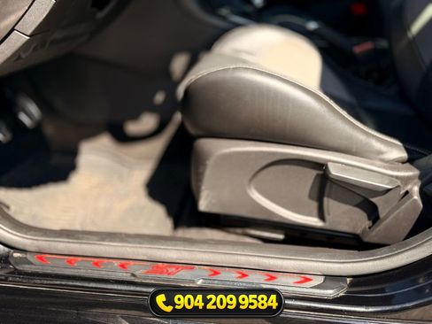Used 2018 Ford Focus ST w/ Equipment Group 401A FWD image 16