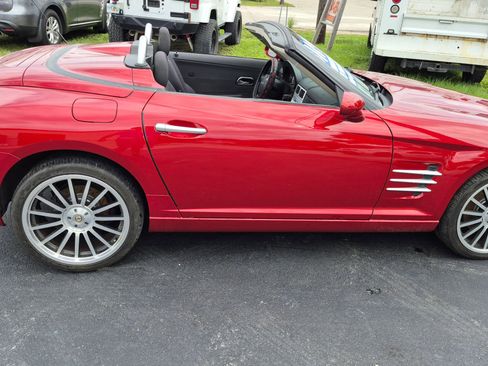 Used 2007 Chrysler Crossfire Convertible w/ Special Edition Group image 30