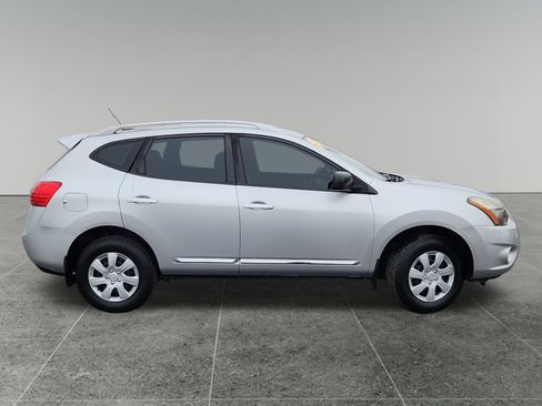 Used 2015 Nissan Rogue S w/ Convenience Package image 8