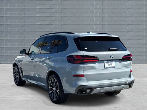 Used 2026 BMW X5 xDrive40i w/ M Sport Package AWD/4WD image 3